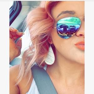 Meet your Posher, Kendall